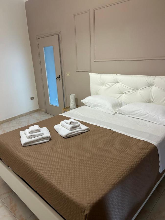 Happy Fly Hotel Naples Exterior photo